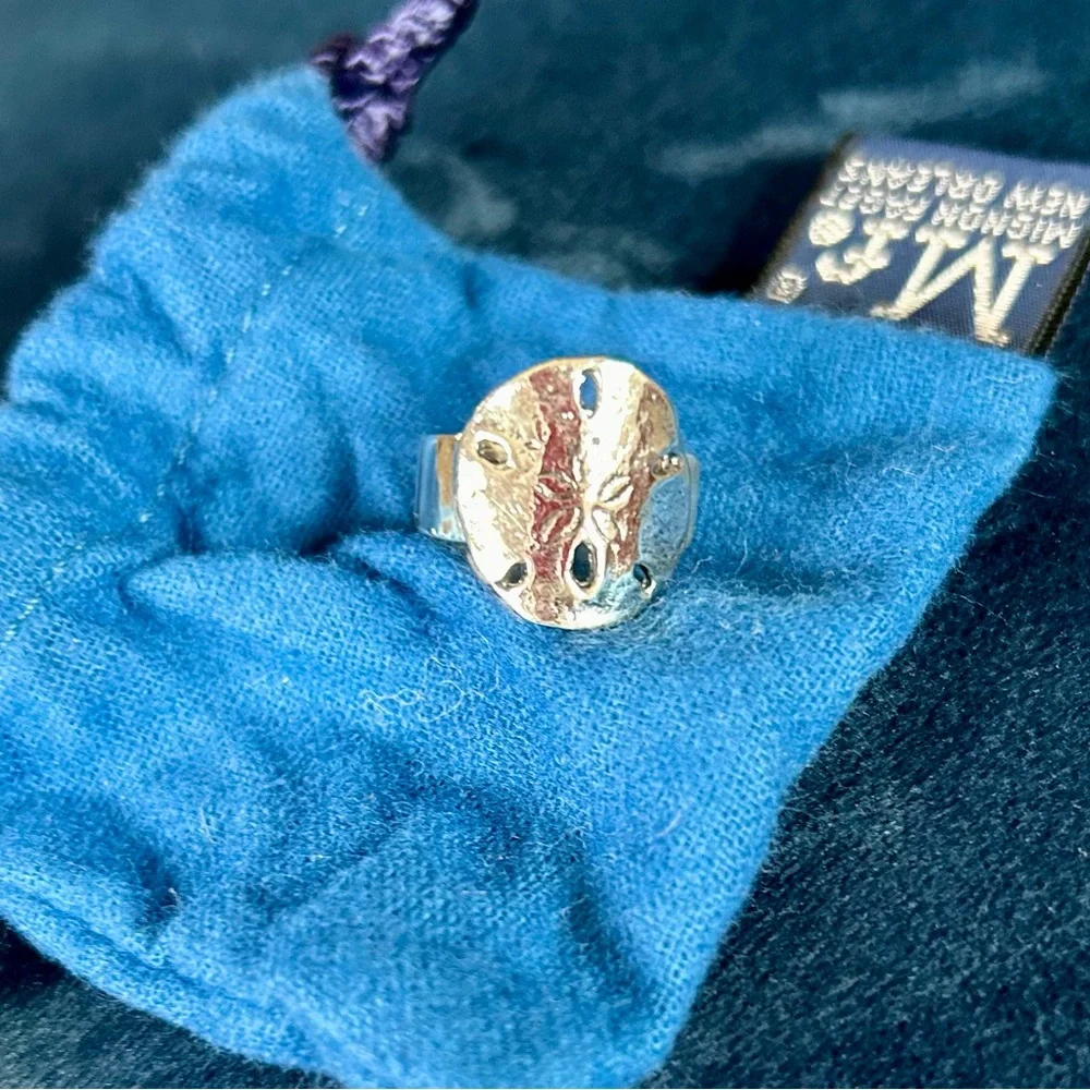 Mignon Faget Sand Dollar Ring - Picture 3 of 13